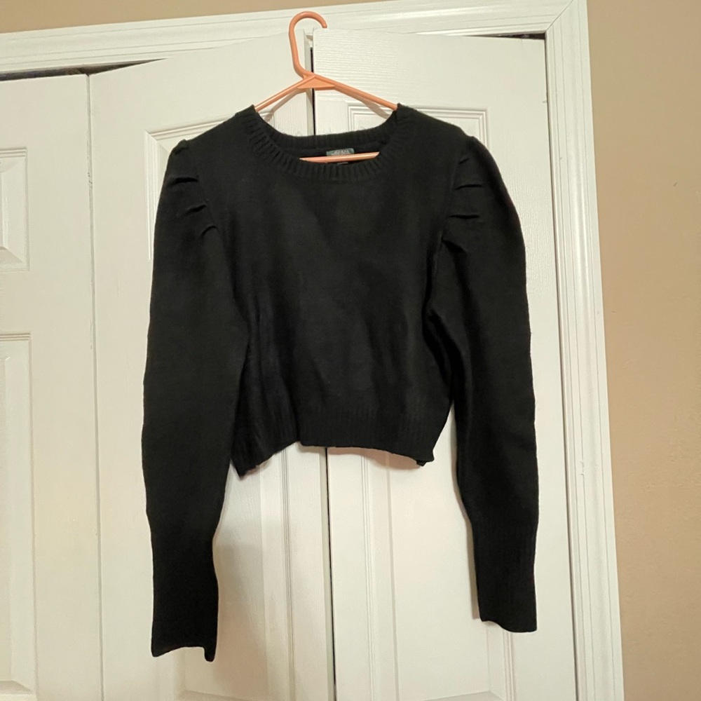 Black puff sleeve sweater
